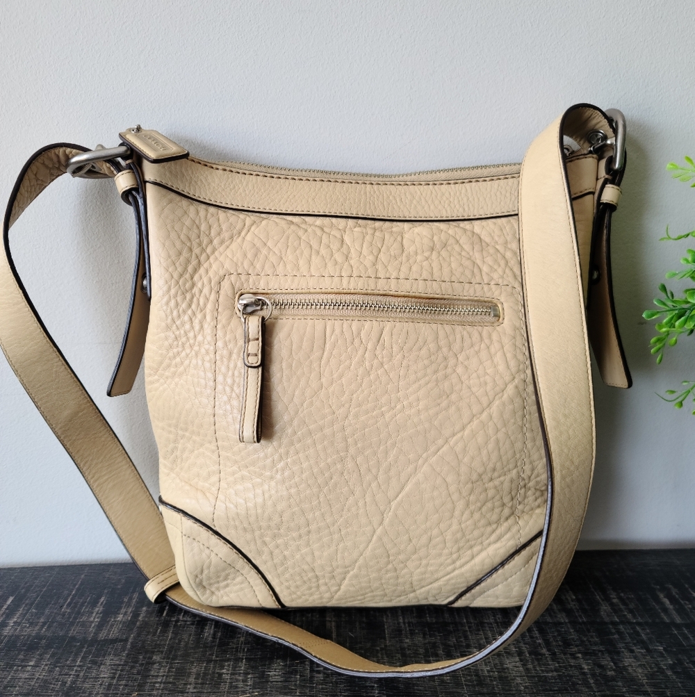 Coach Vintage Pebbled Leather Crossbody Bag #F12319